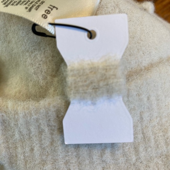 NWT Wilfred Free Cropped Cardigan “Shrunken Collection” Reverse Seam Size XXS - Picture 10 of 13